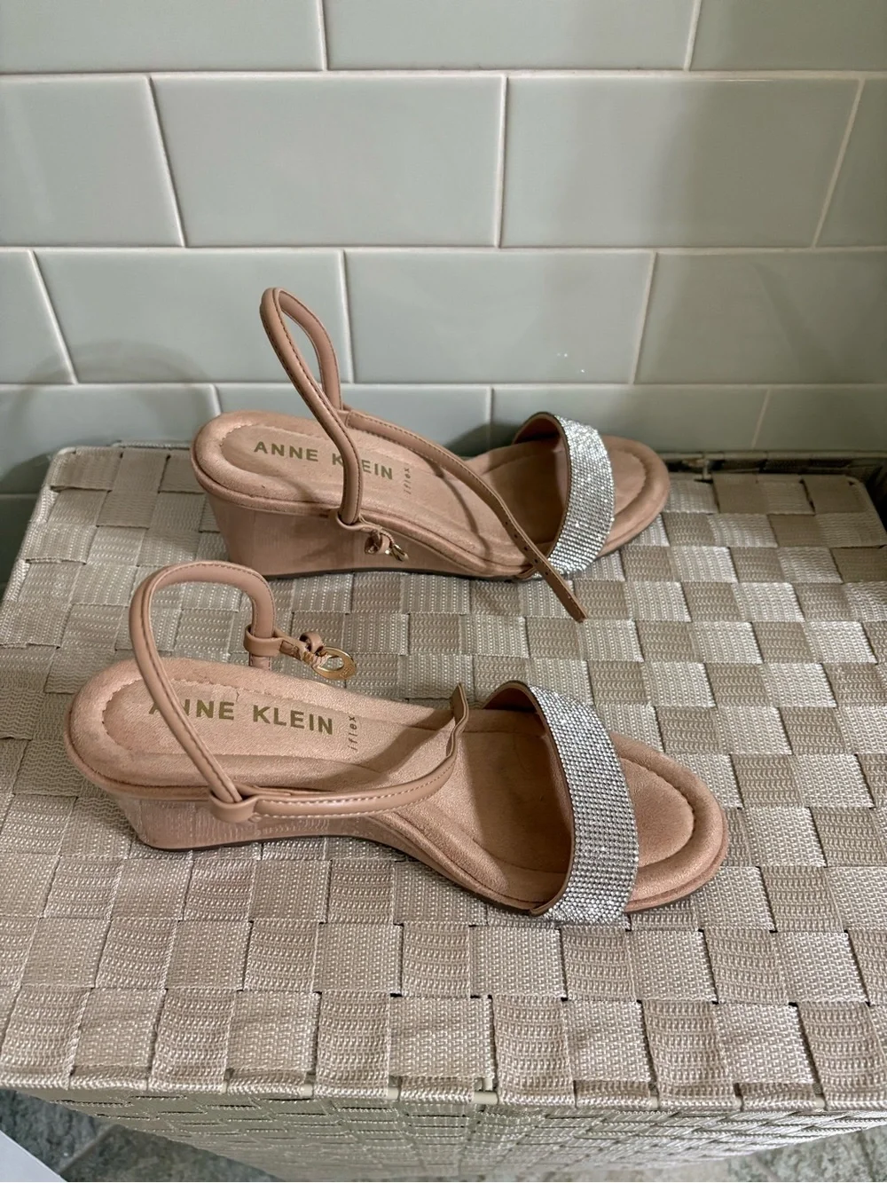 Anne Klein anne klein